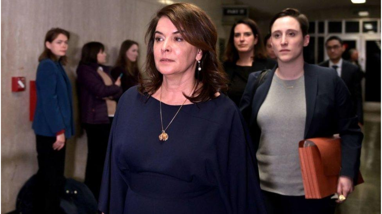 Annabella Sciorra says Harvey Weinstein brutally raped her