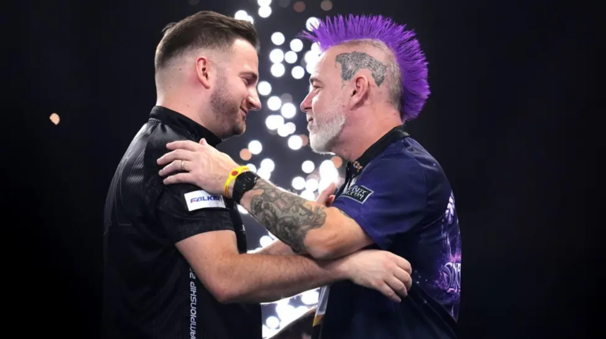 Arno Merk stuns Peter Wright at PDC World Championship