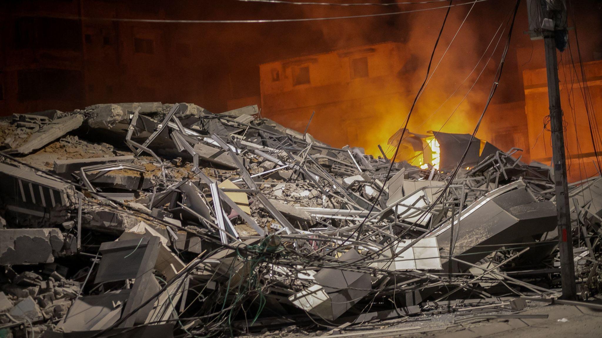 Middle East ceasefire debate following destruction in Lebanon conflict area