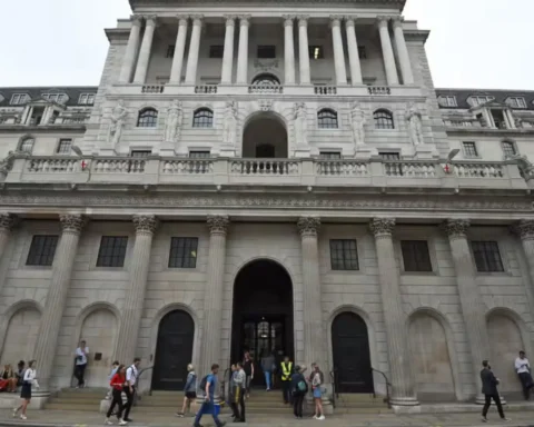 Bank of England Mulls Summer Rate Cut Amid Inflation Uncertainty (1)