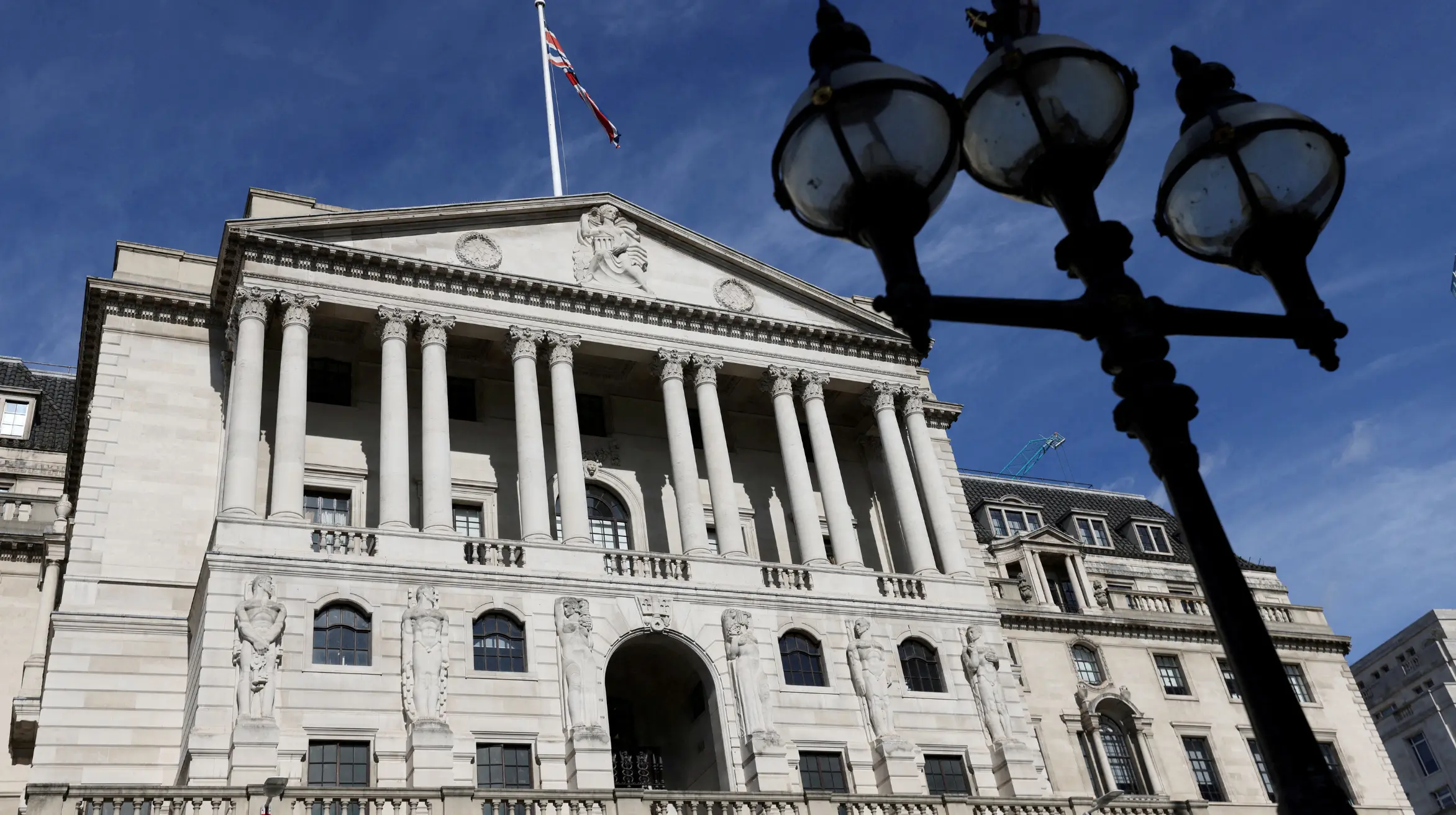 Bank of England Signals Potential Interest Rate Cuts Amid Positive Inflation Trends