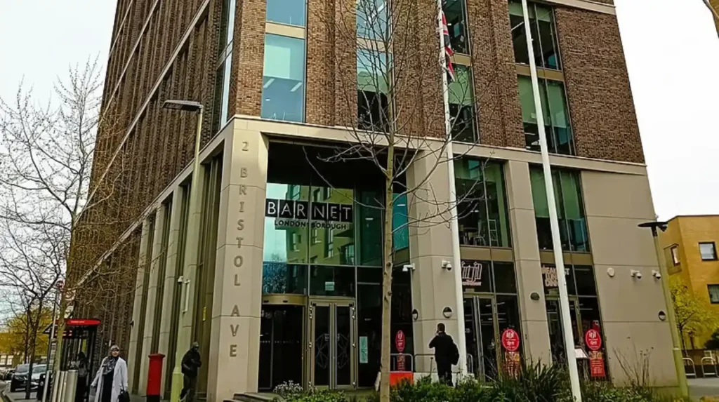 Barnet Council faces questions over Barnet FC return plans