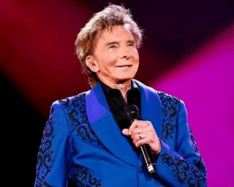Barry Manilow to undergo surgery for lung cancer spot