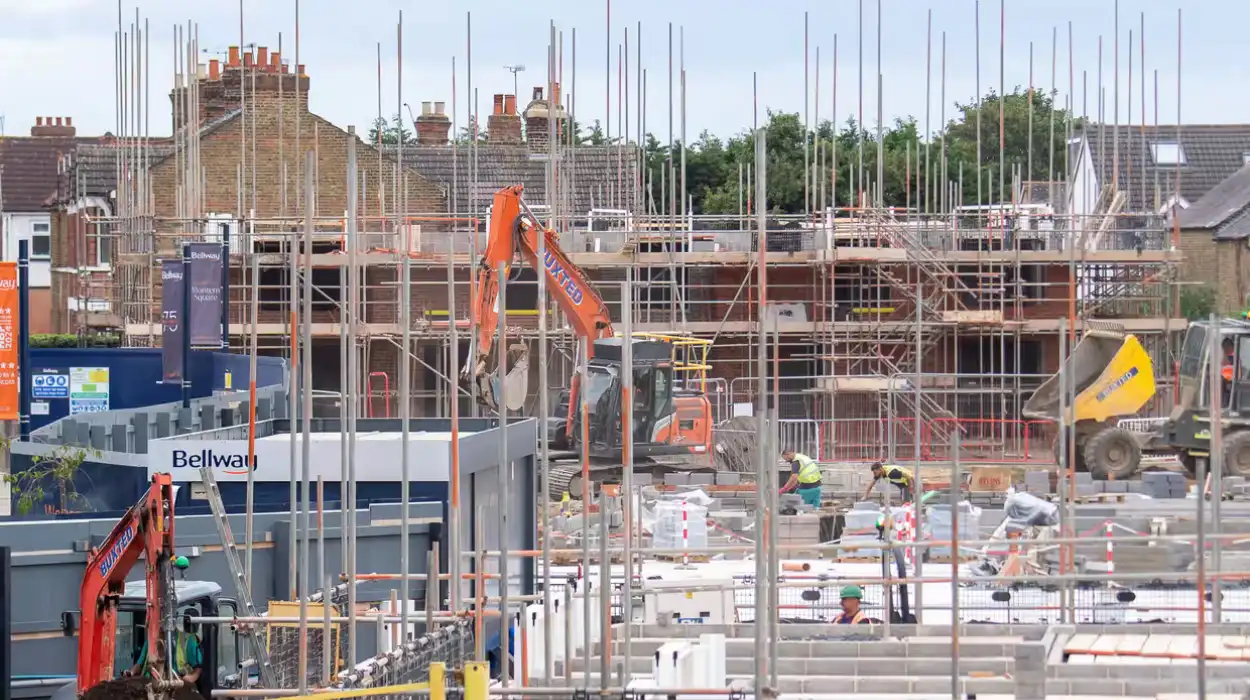 Bellway withdraws £720m takeover bid for Crest Nicholson