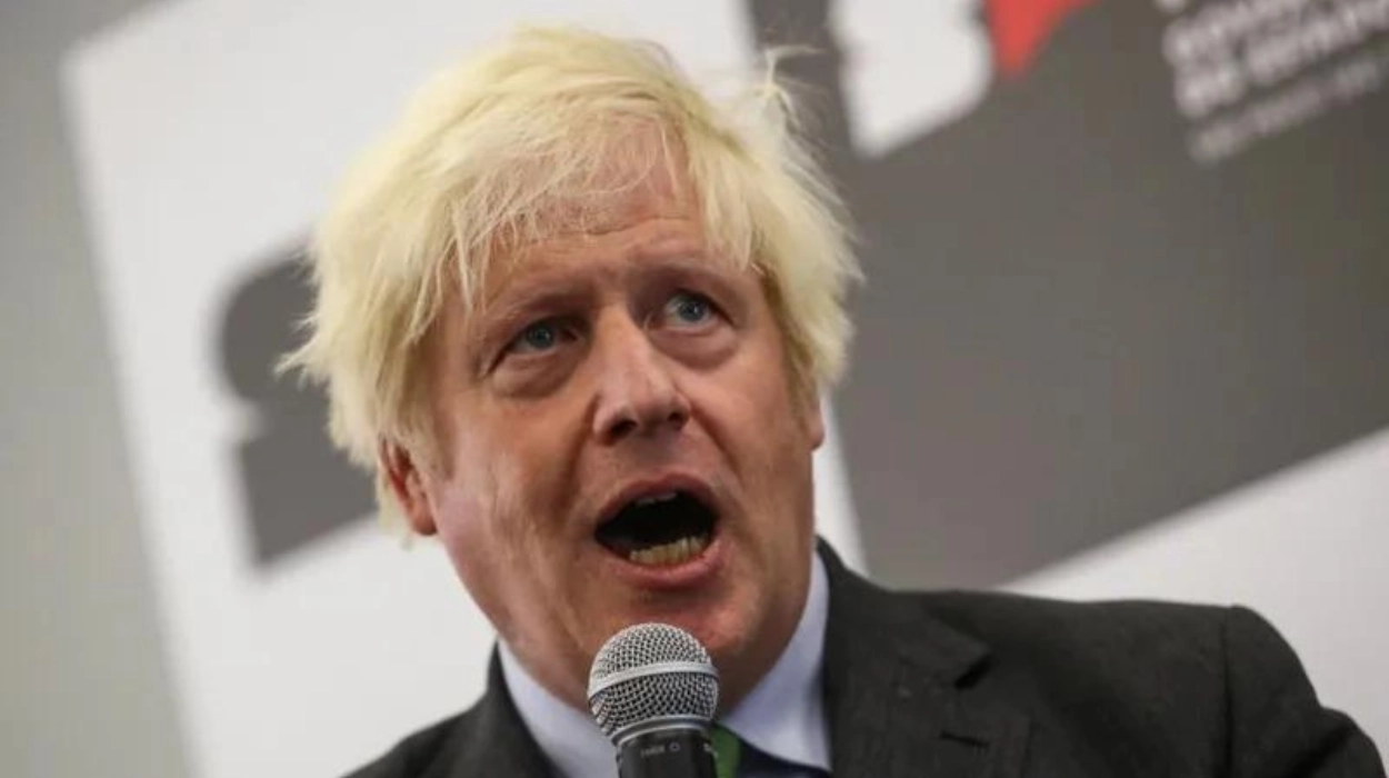 Boris Johnson presses Starmer for action on Ukraine missiles