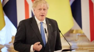 Boris Johnson urges long-range weapons for Ukraine amid counteroffensive
