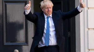 Boris Johnson warns Tories against underestimating Starmer ahead of elections (1)