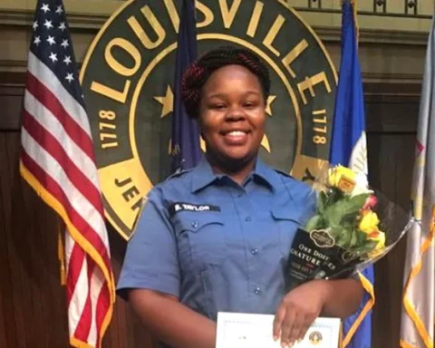 Breonna Taylor Grand jury ‘not given chance to bring homicide charges’