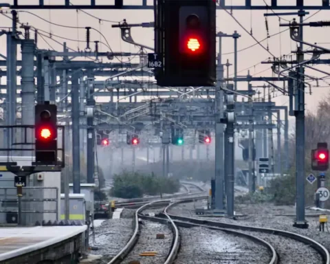 British train passengers hit by record-breaking cancellations