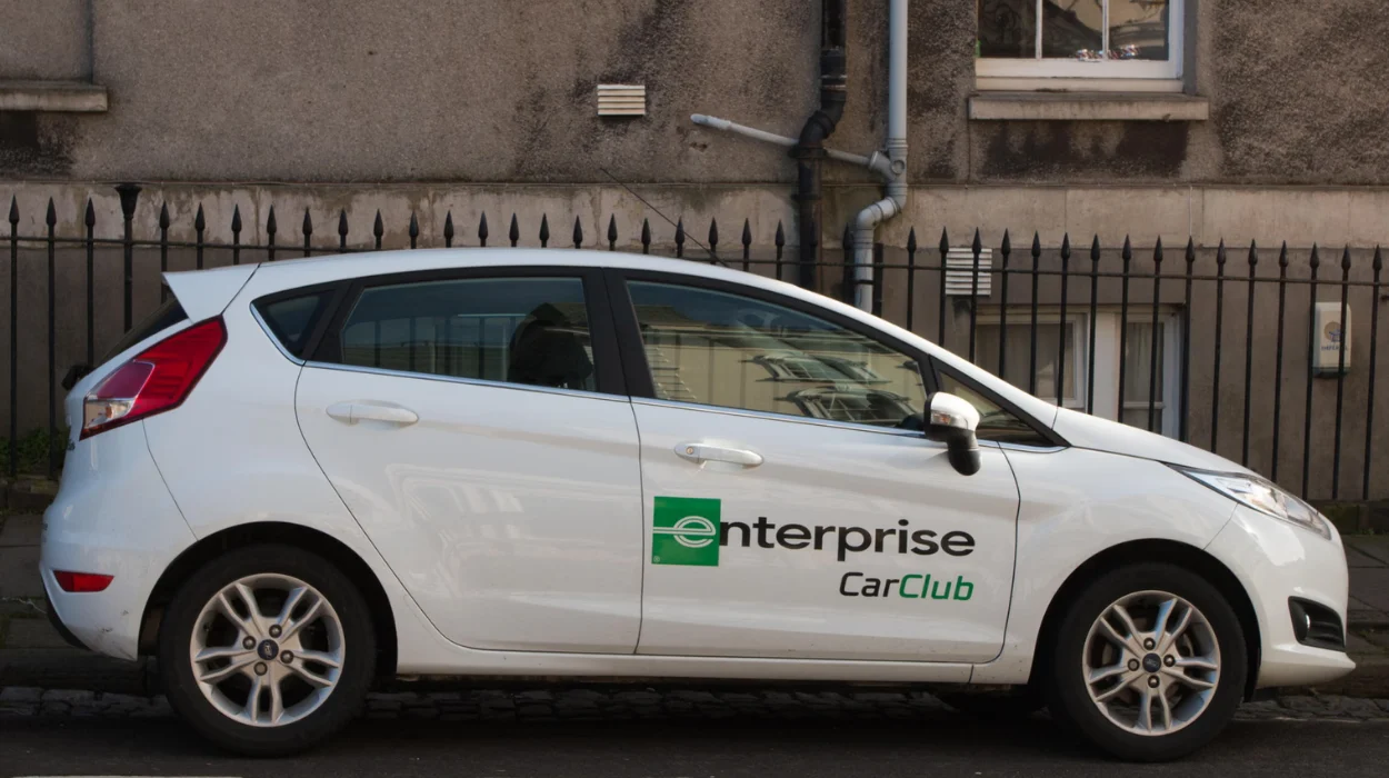 Car sharing rivals move into London as Zipcar exits UK market
