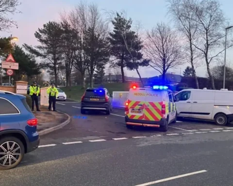 Carmarthen school locked down by police as kids kept inside after 'threat to pupil'