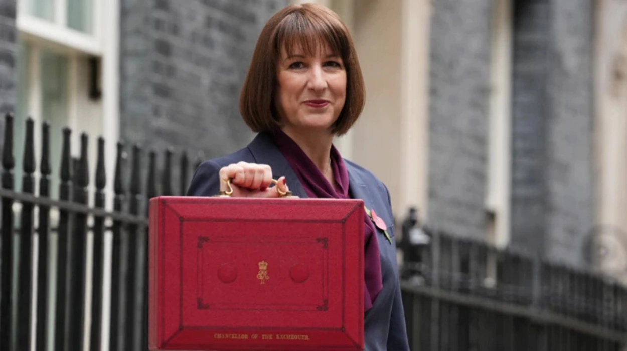 Chancellor Rachel Reeves faces pressure to restore market trust