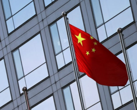 China Accuses MI6 of Enlisting Chinese Couple as Spies