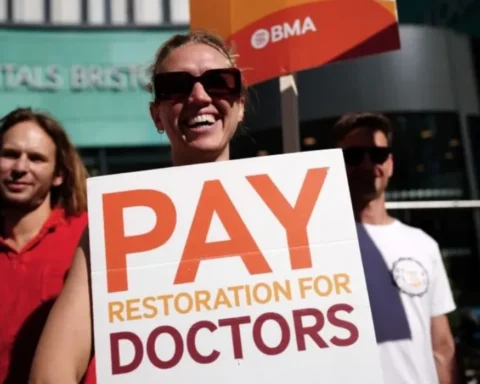 Consultants Reject Latest Government Pay Offer by Narrow Margin