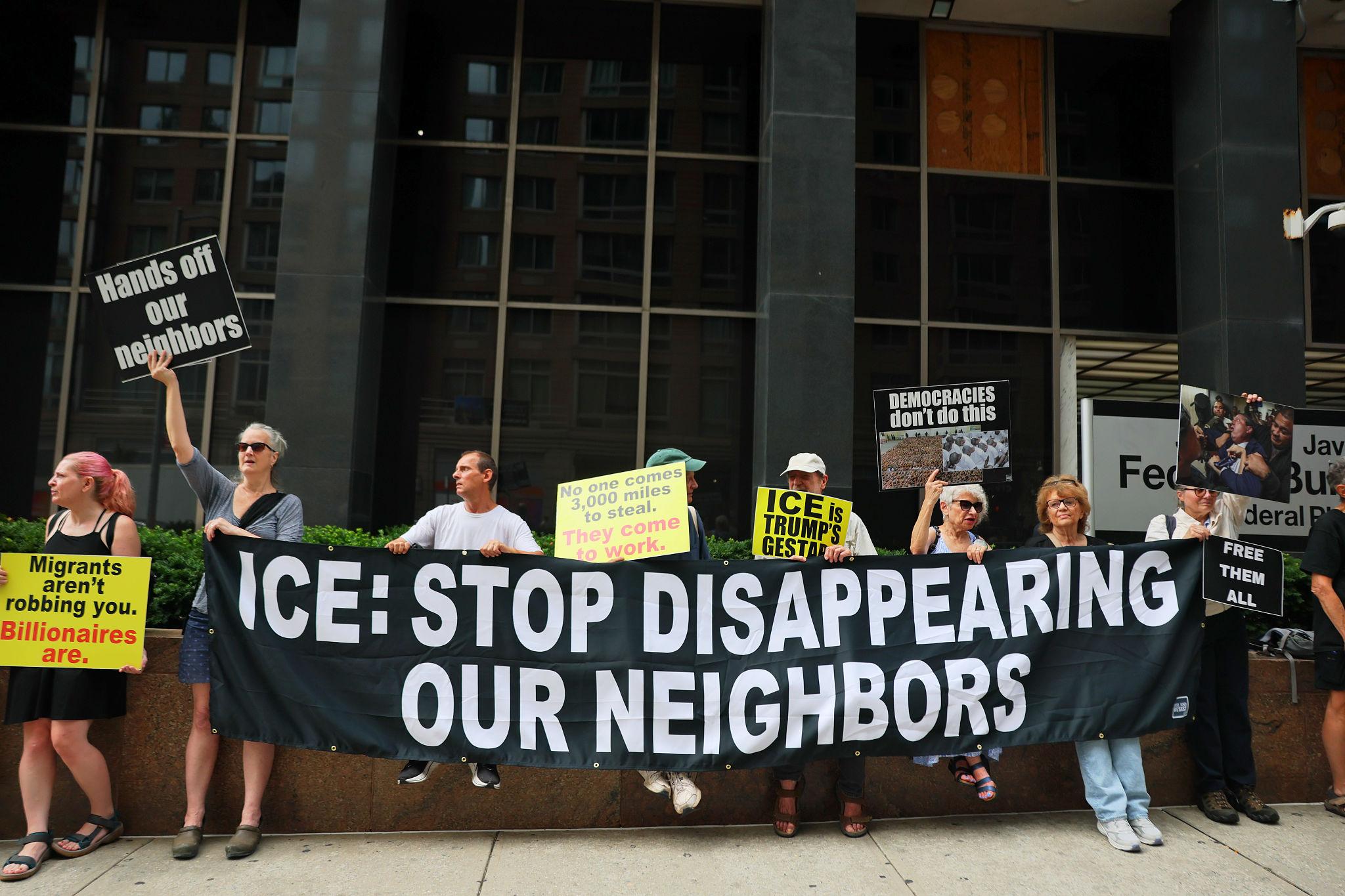 Immigration Policy Dispute Reshapes Federal Authority Washington 2026 2 Supreme Court building as immigration policy dispute raises constitutional questions