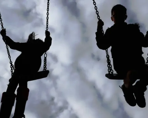 Cross-party call to end UK two-child benefit limit