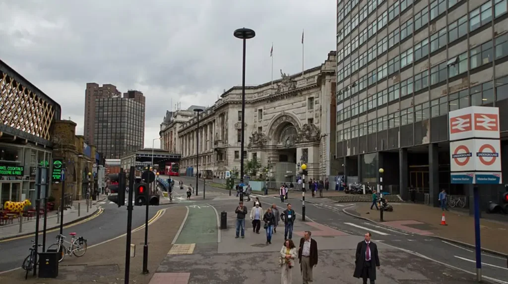 Crowdfunding launches Vauxhall Café for community unity