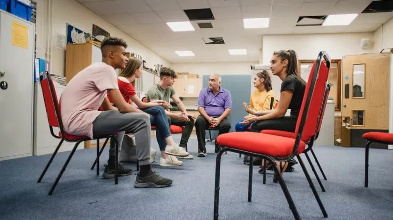 Croydon MP slams council over youth cuts consultation