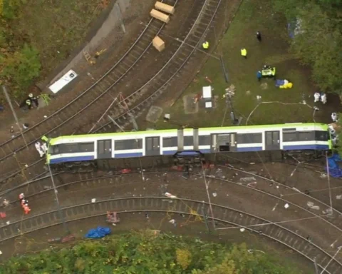 Croydon marks nine years since tram derailment