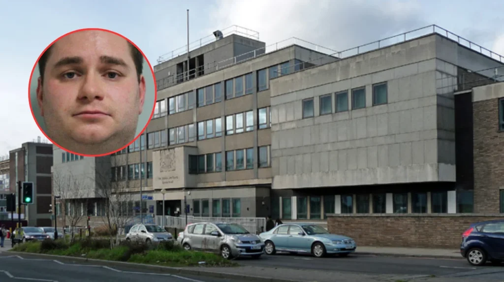 Croydon officer jailed for sending explicit images