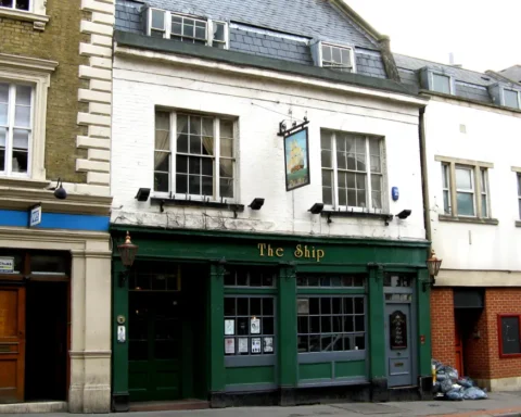 Croydon pubs face £30k bills for sky sports football