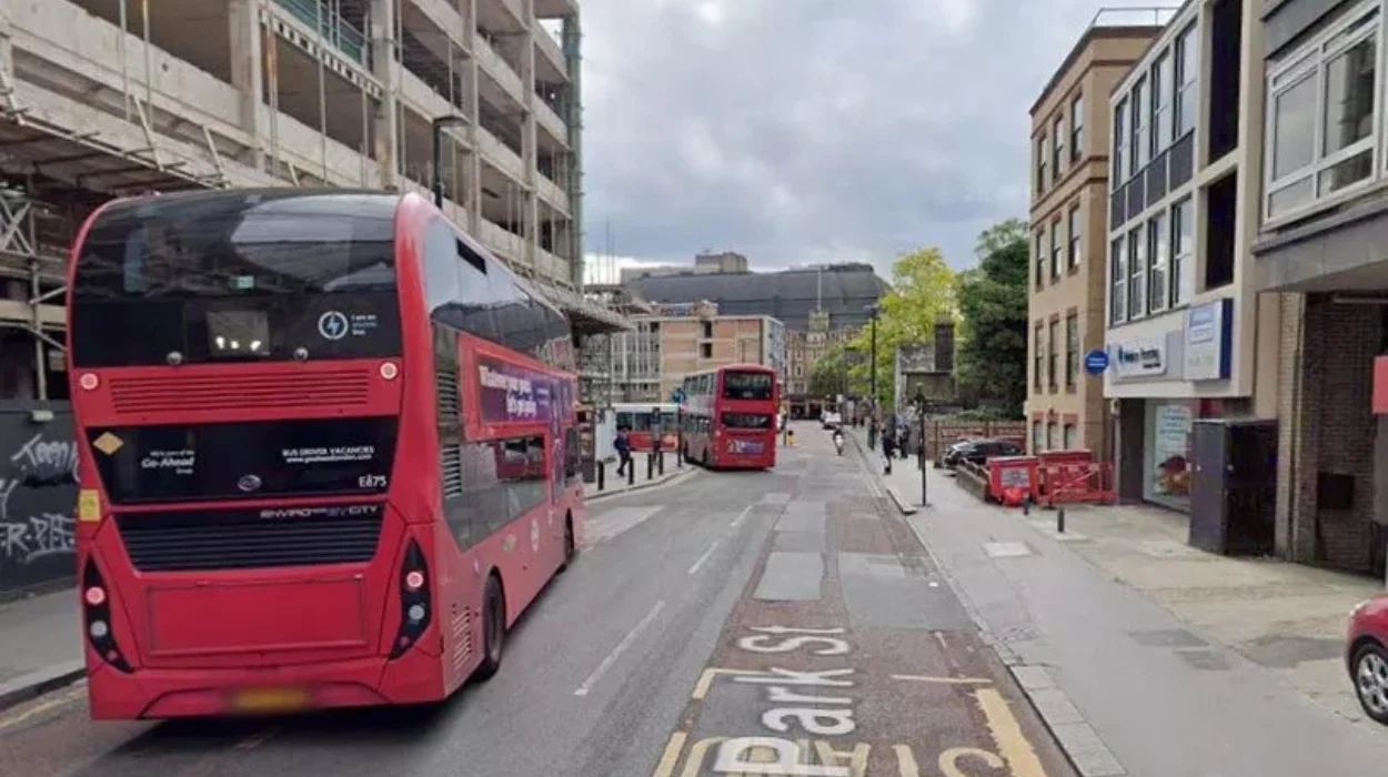 Croydon shooting Three teens charged with attempted murder