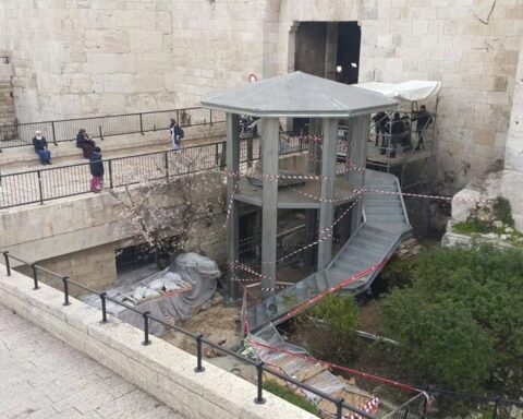 Syria conflict news focuses on army deployments across Damascus