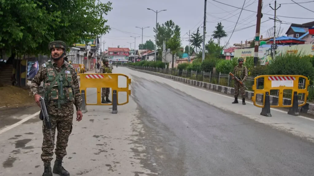 David Lammy calls for de-escalation between India & Pakistan