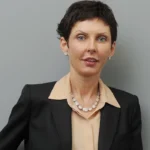 Denise Coates receives £280m in pay and dividends despite Bet365 profit fall