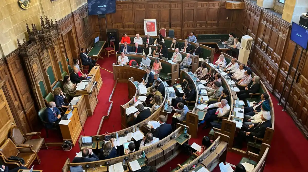 Ealing locals urged to nominate Councillors for award