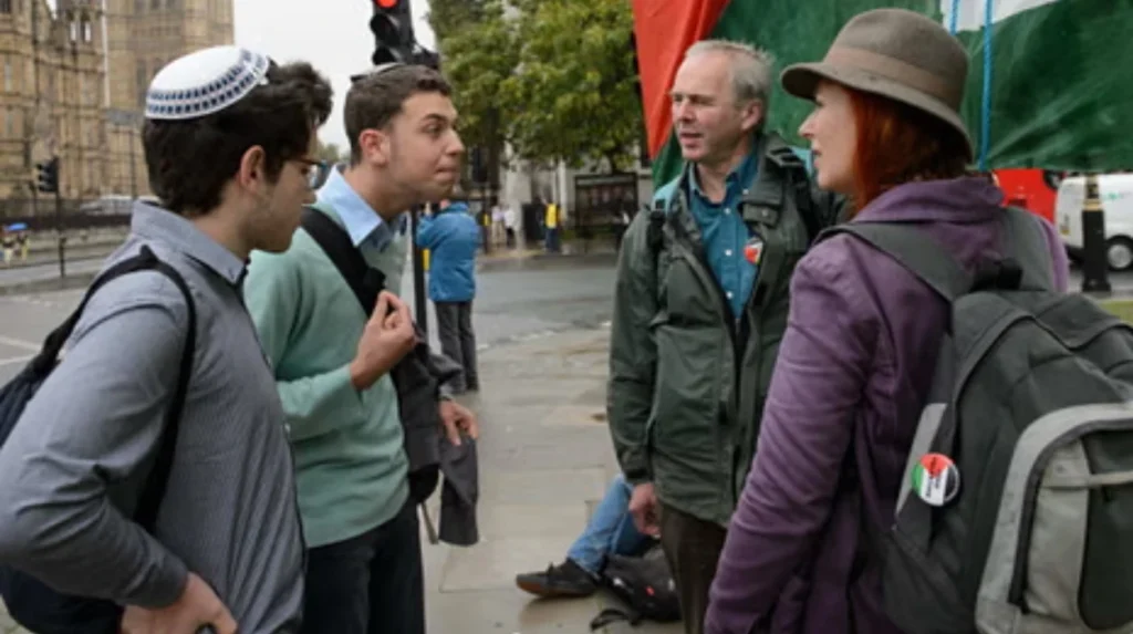 Ed Miliband backs UK move to recognise Palestine