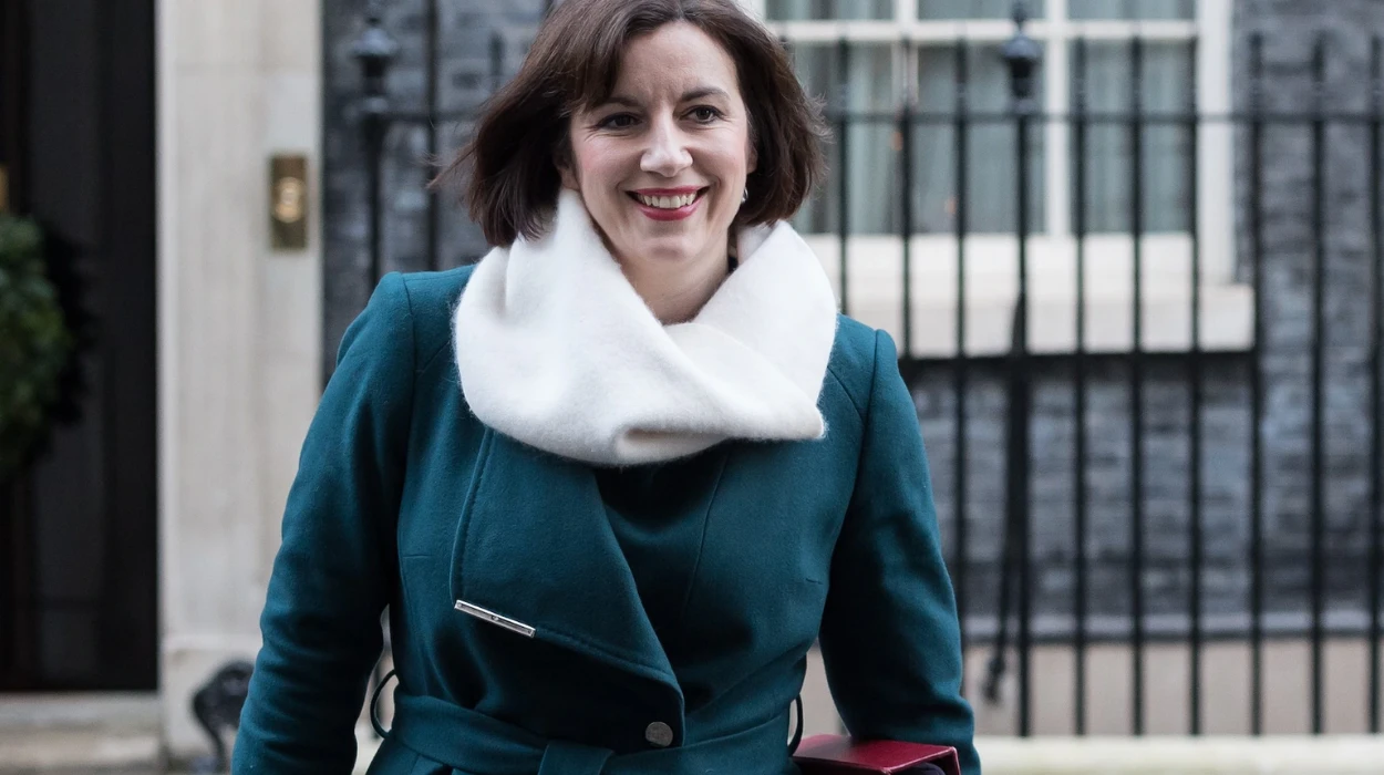 Education Secretary Bridget Phillipson targets universities enrolling fake students failing English requirements