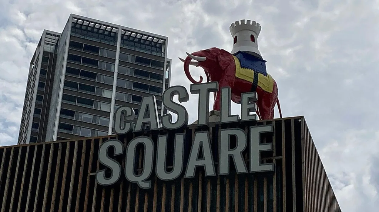 Elephant and Castle pub welcomes West End cabaret show