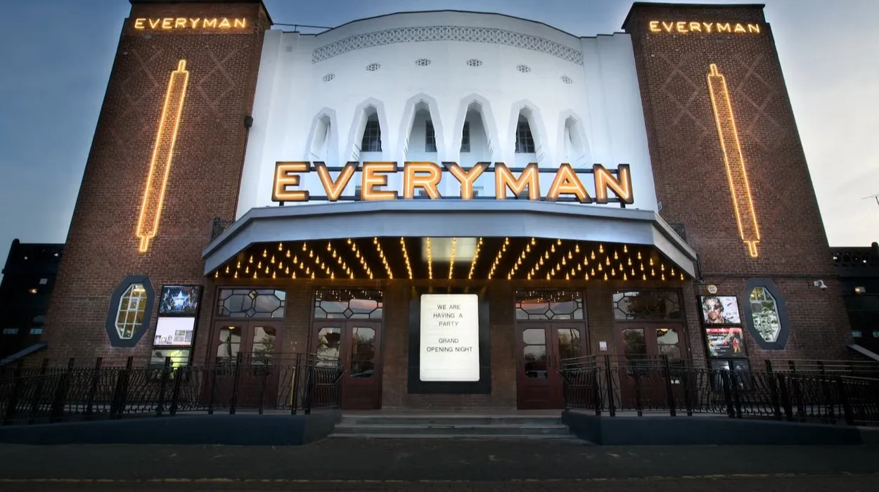 Everyman cinema chief steps down following recent profit warning