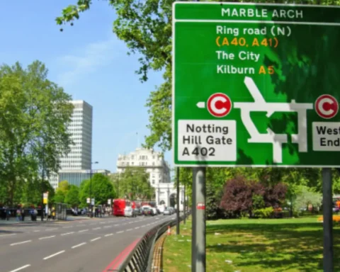 Evicted rough sleepers move from park lane to Oxford Street