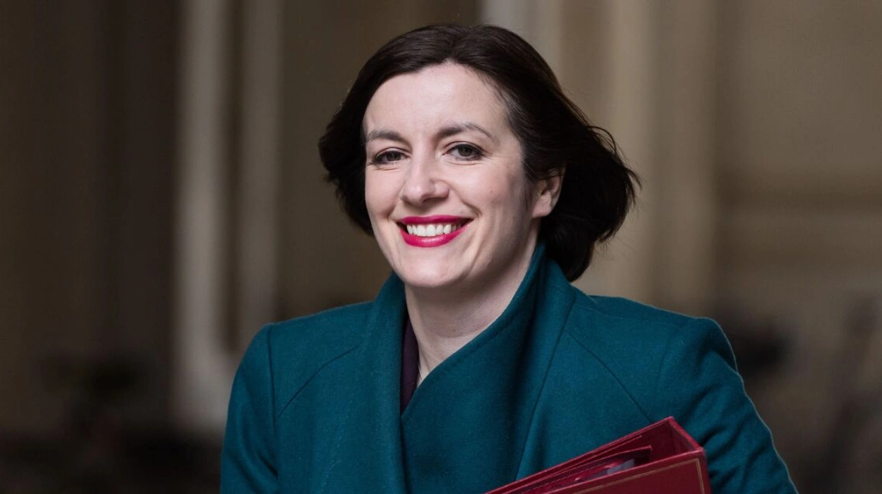 Ex-Ofsted chief says Education Secretary Bridget Phillipson ‘watering down’ curriculum