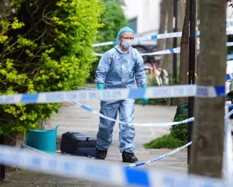 Fire at Keir Starmer's home, 21-year-old held