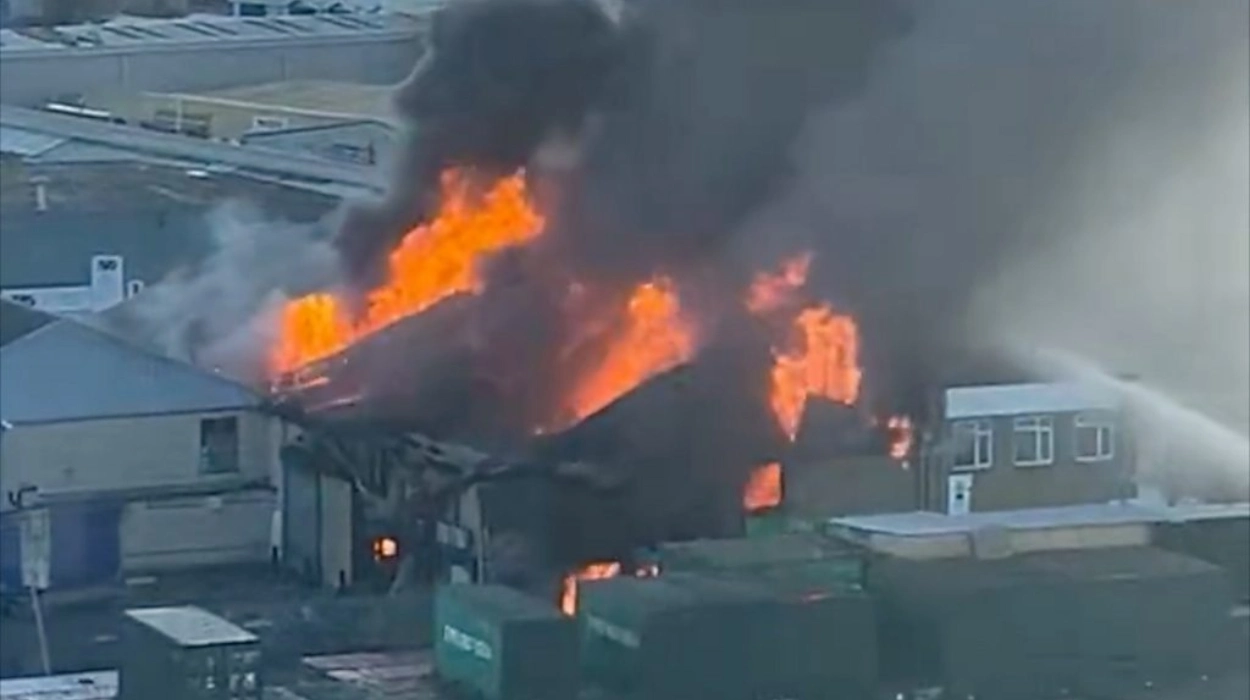 Fireworks suspected inside London warehouse fire