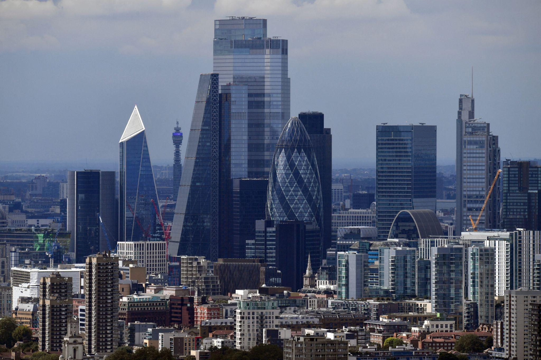 UK Mortgage Rates Surge as Housing Affordability Crisis Deepens in 2026 London 2 UK mortgage rates increasing pressure on homebuyer affordability