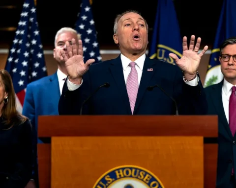 GOP moderates break ranks to force Obamacare vote