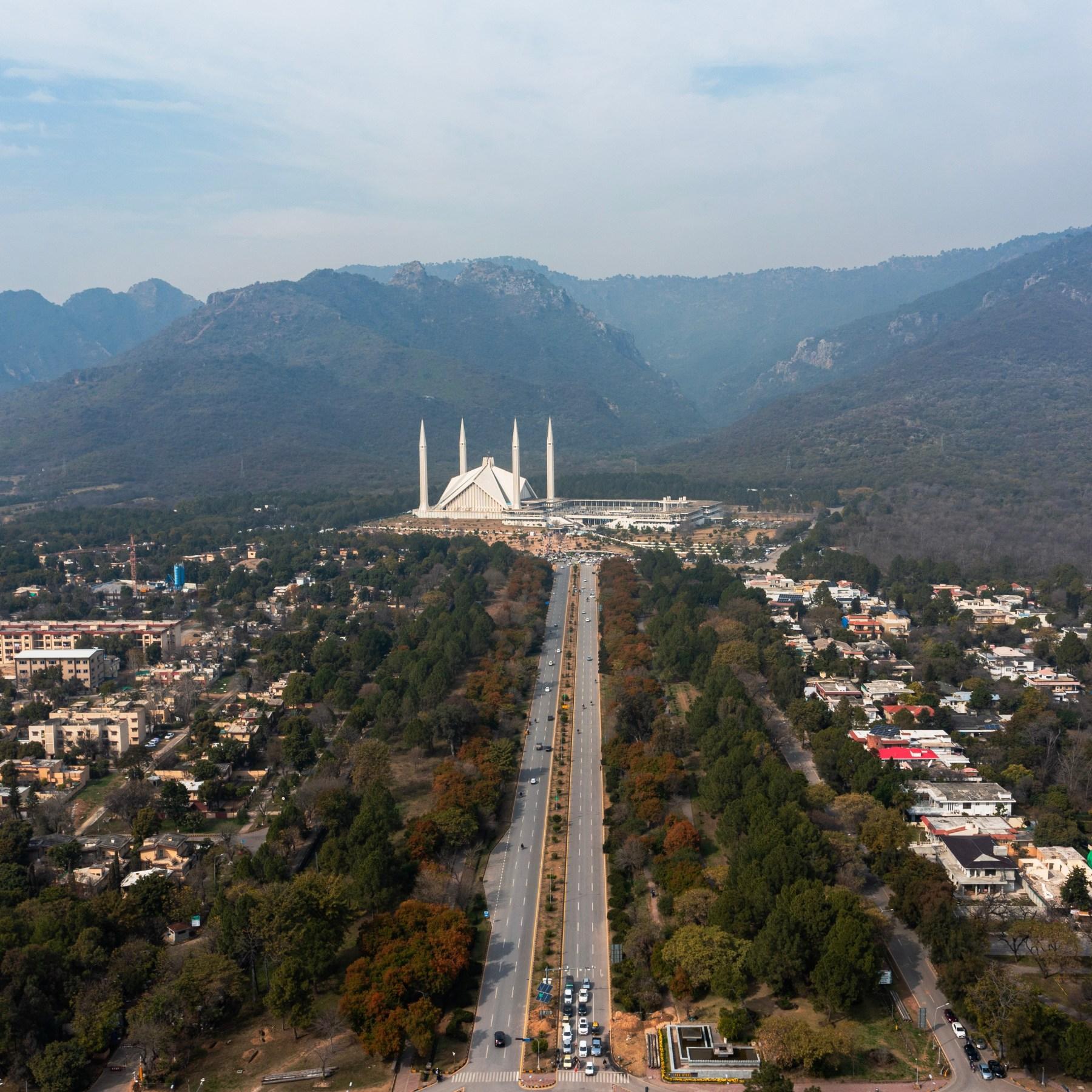 Pakistan Peace Negotiations Gain Urgency as Leaders Push to Rebuild Trust 2 Pakistan peace negotiations international conference discussion