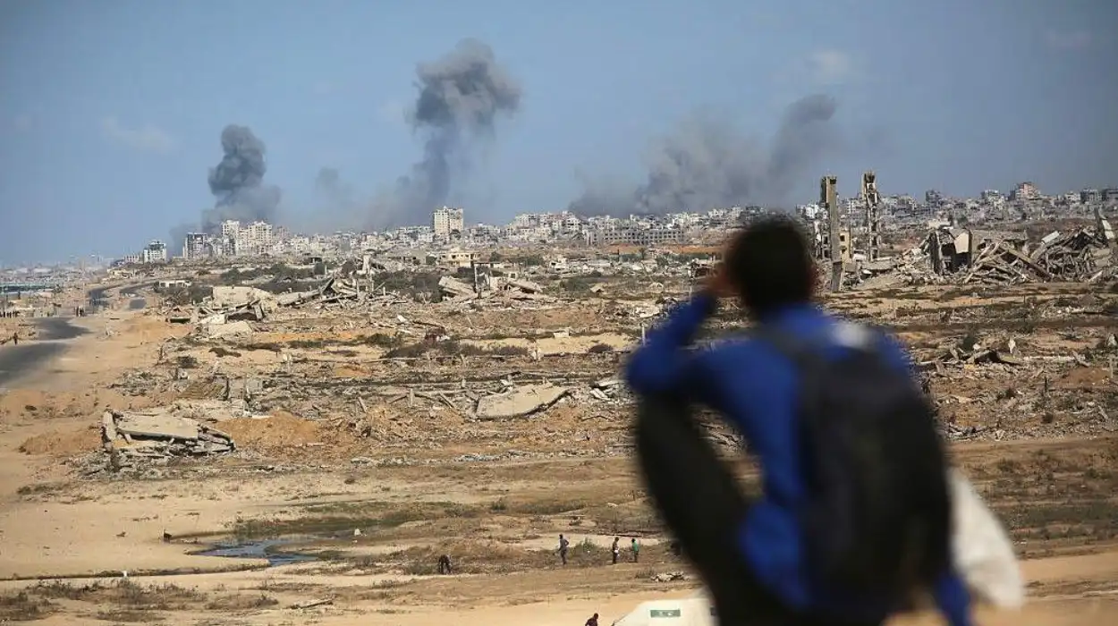 Gaza flotilla halted by Israel as talks continue in Egypt