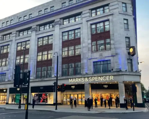 Government approves Marks & Spencer's plan to rebuild Oxford Street store