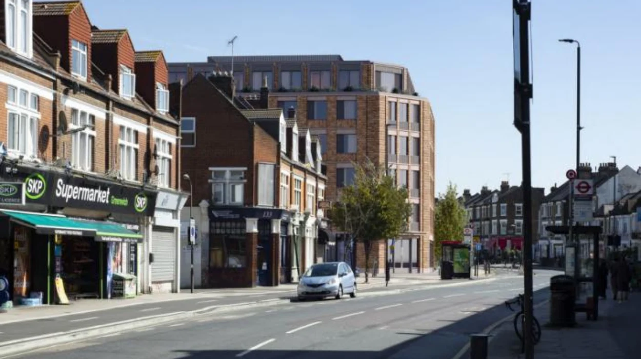 Greenwich Council confirmed 3 Woolwich Road student blocks