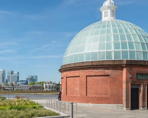 Greenwich Foot Tunnel user builds lift status web app