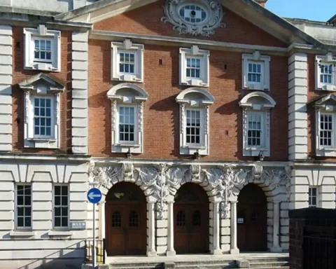 Greenwich begins major council housing survey
