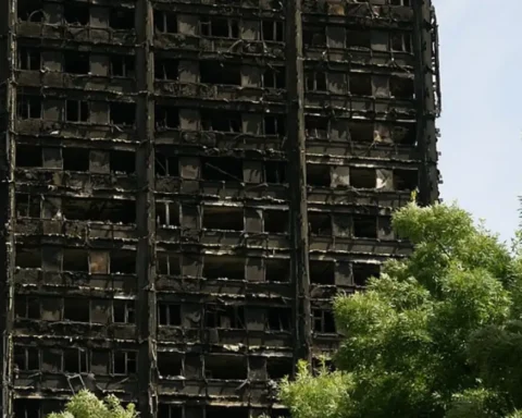 Grenfell Tower demolition begins in Keningston and Chelsea