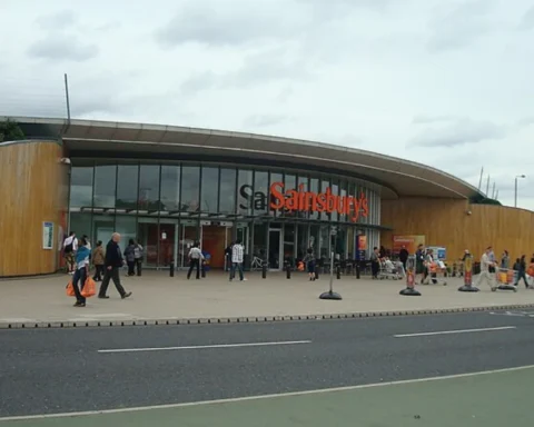 Hackney to replace closed Sainsbury’s with new store