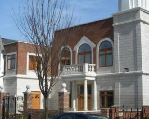 Haldiram’s marks diwali in Southall with pop-up stall