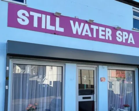 “Happy ending” 20 pounds offer leads to Bromley spa licence cancellation